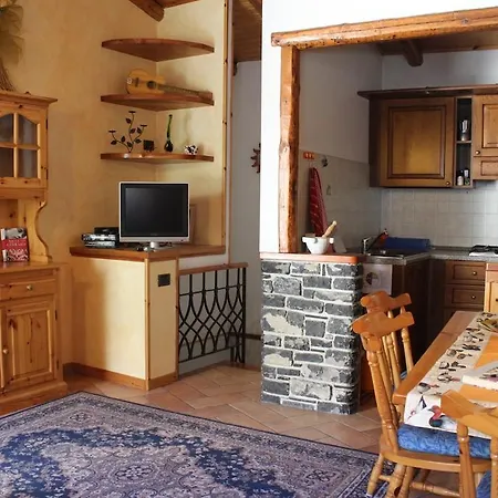 House Cristina Διαμέρισμα Perledo